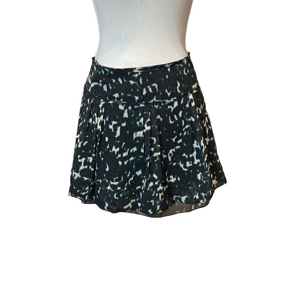 Gap Double layer Geometrical Black Green Mini Skirt Side Zip Frayed Trim Size 8